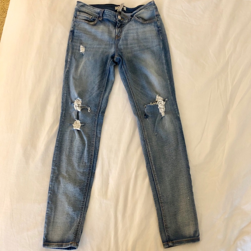 Refuge Skinny Distressed Jeans
